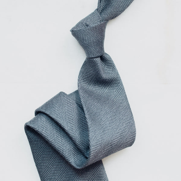 Wool tie #010
